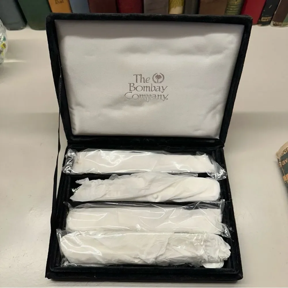 Bombay Company | 4 Godinger silver plate butter knives servicing knife NEW